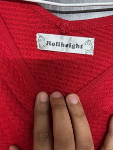 LONG RED SWEATER