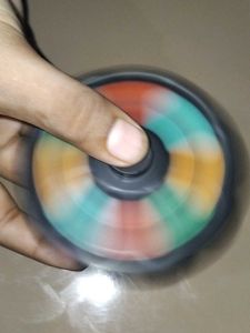 Simple Dimple Spinner Toy