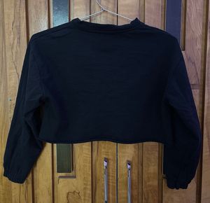 Black Cropped &#34;Iconic&#34; Sweatshirt