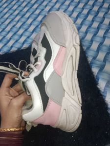 Sneaker For Women