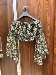 Floral Off-Shoulder Crop Top