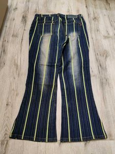 Ma2075 Xinkeyuda bootcut jeans waist 30-32 inches