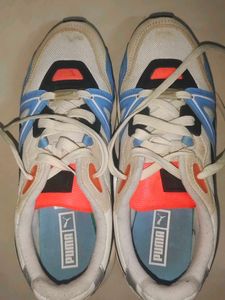 Puma Sneakers
