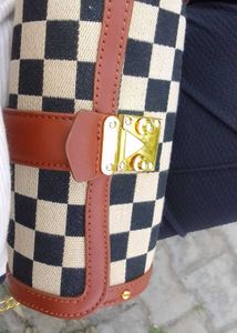 Sling Bag With Chain.
