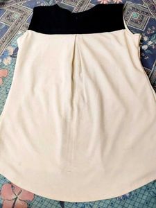 Sleeveless Casual Wear Top