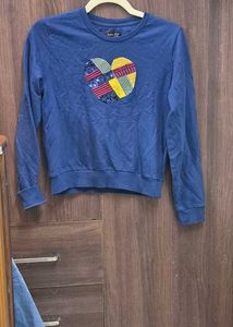 Cute Blue Heart Patch Sweatshirt