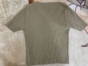 Ribbed Knit Top - Casual Style