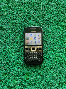 Nokia E72 New Condition