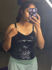 Black Shimmer Top 🔝