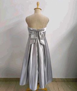Diwali 🎇 🪔 SalElegant Silver Strapless Midi Dres