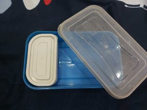 Combo Tiffin With free Bottle