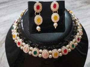 Unique Design Necklace Set