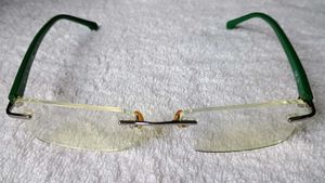 Unisex Lacoste Rimless Spectacles Frame.
