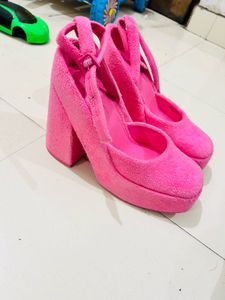 Charles &amp; Keith Platform pump  Heels