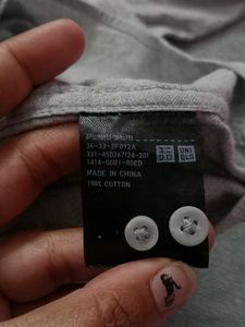 UNIQLO Men&#39;s Shirt