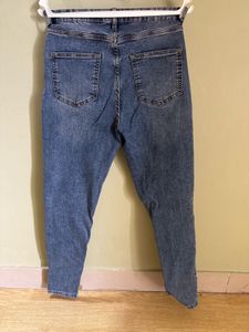 Nuon Blue Jeans