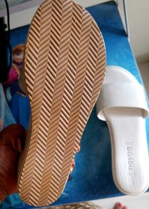 NEW White FLIP FLOP Sandal 24cm