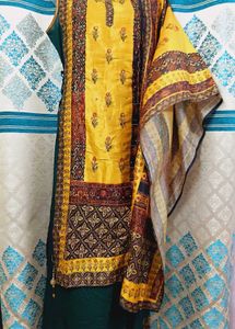 Elegant Mustard Yellow Side.dori Pattern Dress
