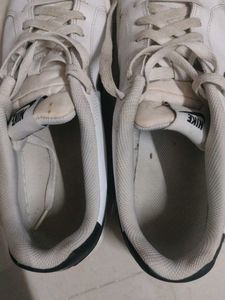 Nike Court Royale Shoes