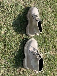 Beige Girls boots