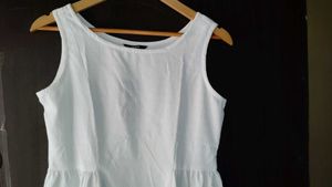 White Sleeveless Casual Dress