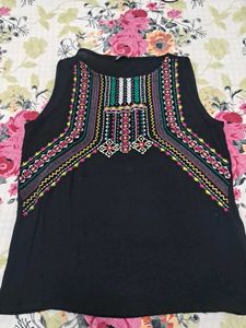 Embroidered Sleeveless Tank Top