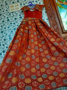 New Unused Boutique Made Top And Skirt For Women