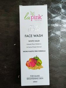 La Pink Ideal Bright Face Wash