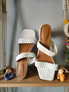 Unused White Stylish Party Wear Sandal