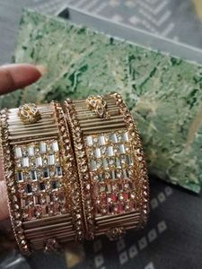 Bangle &amp;earing 😍