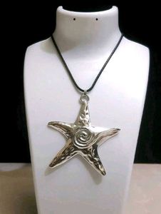 Chunky Star Pendant Necklace
