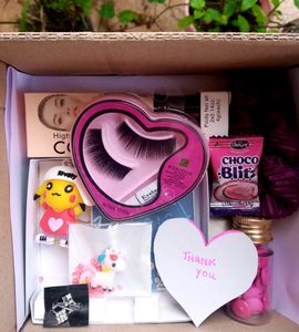 Aesthetic Cute Pink Gift Hamper
