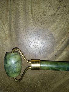 Jade Roller &amp; Gua Sha Set