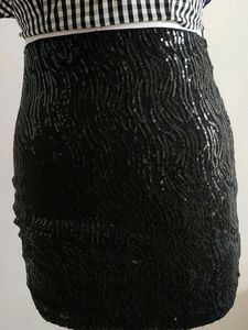 Skirts With Crop Tops