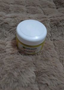 Garnier (Moisturizer)