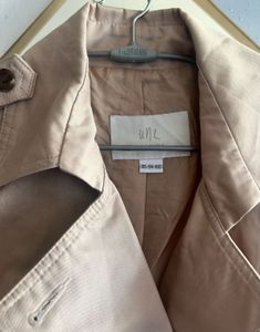 Elegant Trench Coat 🧥