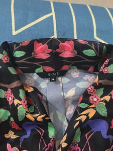 Shaye Floral waist top