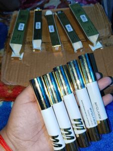 Myglamm Moisturising Matte Lip Crayons