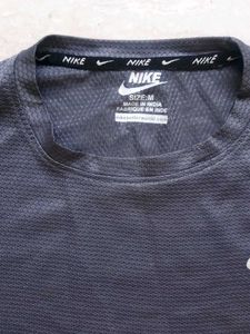 Nike T-Shirt