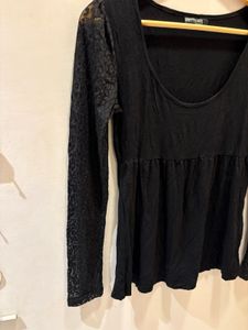 Beautiful Black Lace Sleeve Top -ONLY
