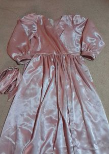 LONG SLEEVES SATIN GOWN