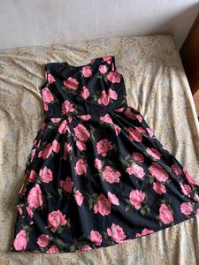 Floral Print Dress 🖤🌸
