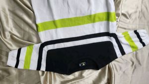 TEAMSPIRIT Sweatshirt : White,Parrot Green &amp; Black