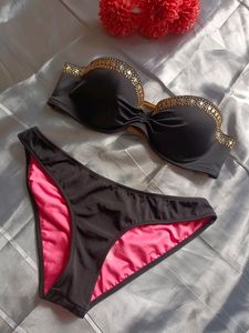 Imported Victoria Secret Set Of Tube Bra