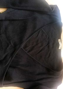 Black Long Sleeve Crop Top