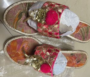 Embroidered Ethnic Sandals