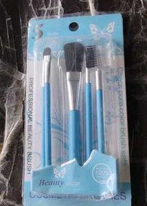 Combo Of Makeup Brush Set And Sponches
