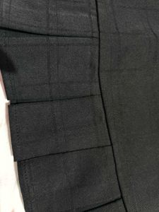 Pleated black Mini Skirt
