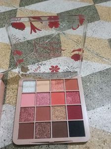 dr.huda love thug so much makeup palette