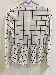 White Plaid Checks Top With Long Sleeves For Women